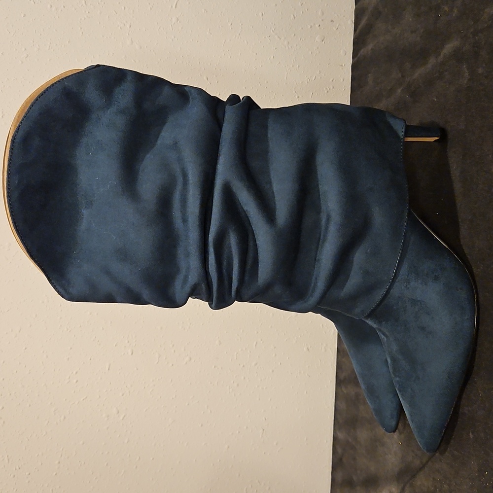 NWOT Nine West Faux Suede Womens Glitch Pointy Toe Slouchy Dress Boots Sz. 11 - Picture 2 of 9
